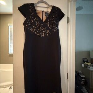 Adrianna Papell Black Lace Dress